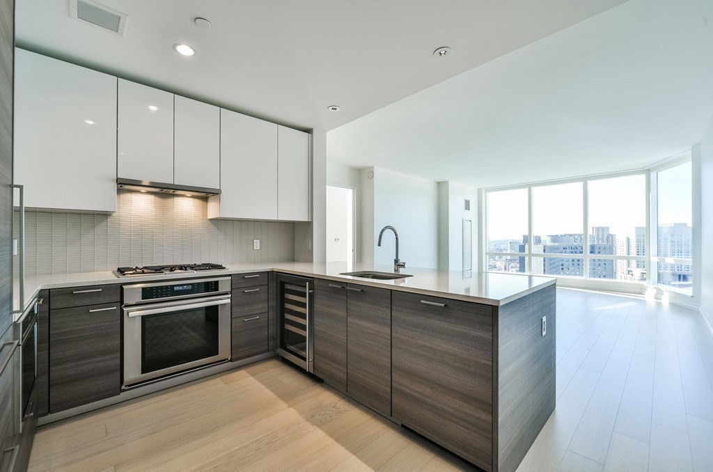 1 Franklin Street # 2610