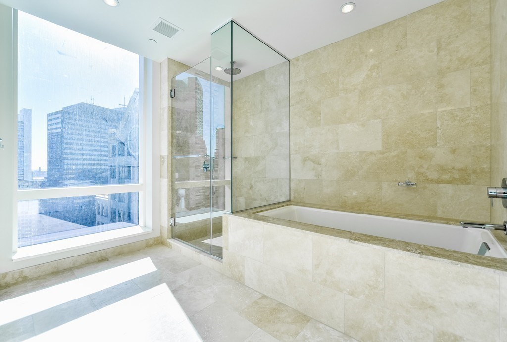 1 Franklin Street # 2610