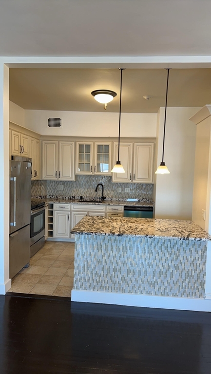 286 Beacon # 10