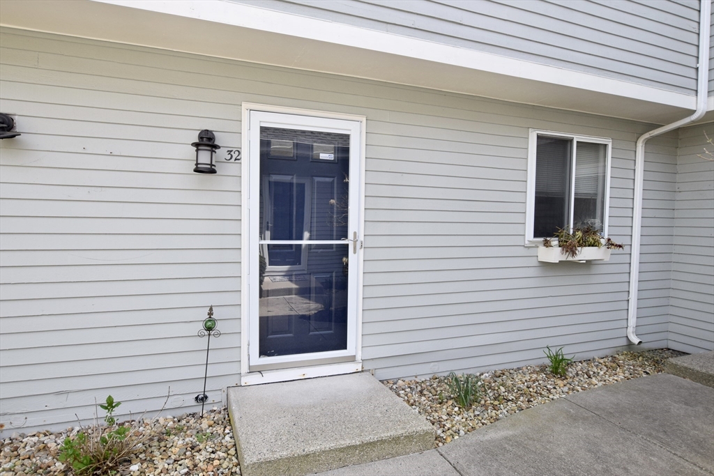 201 Lake St. # 32