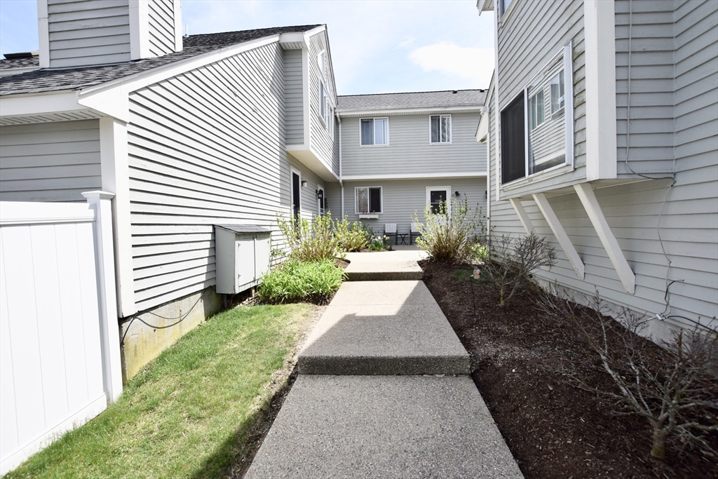 201 Lake St. # 32