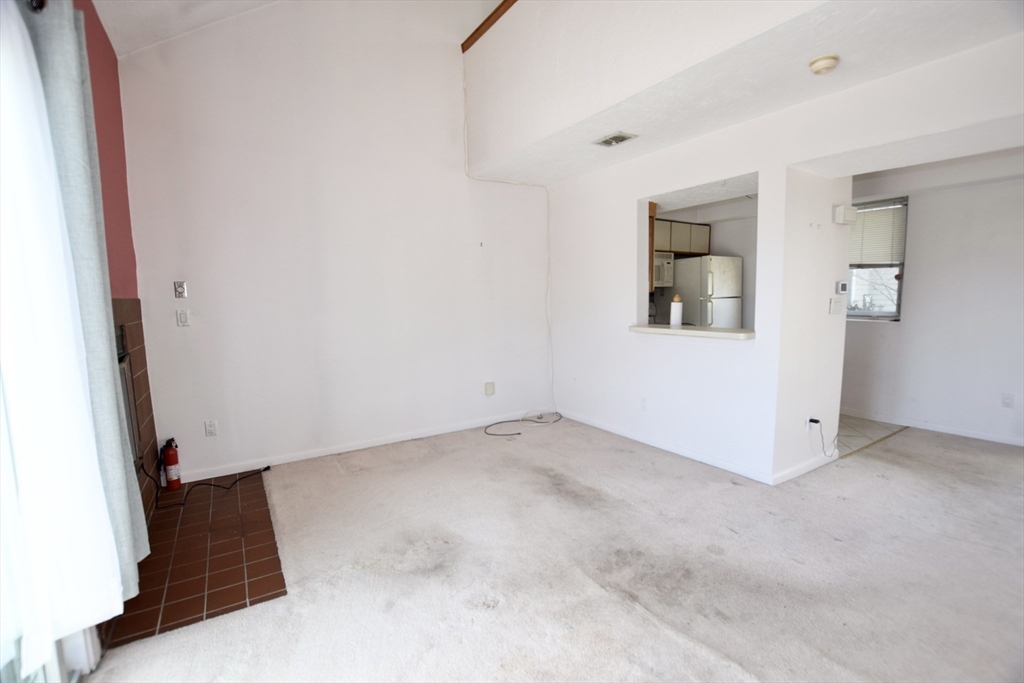 201 Lake St. # 32