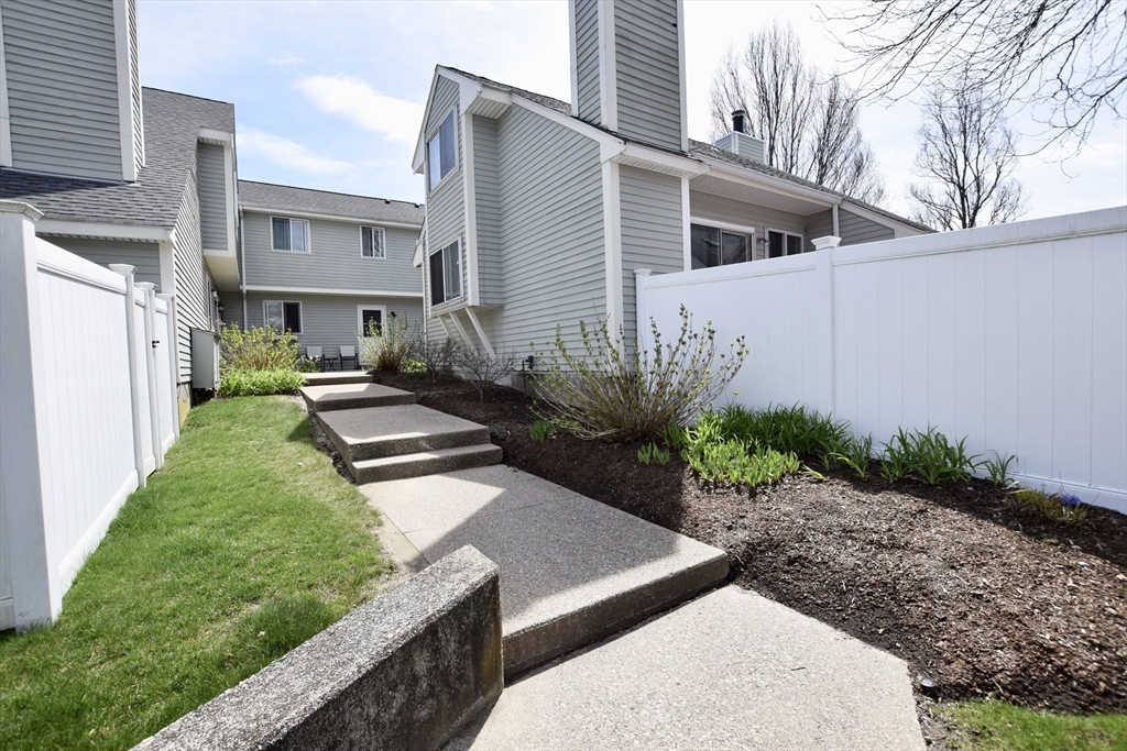201 Lake St. # 32