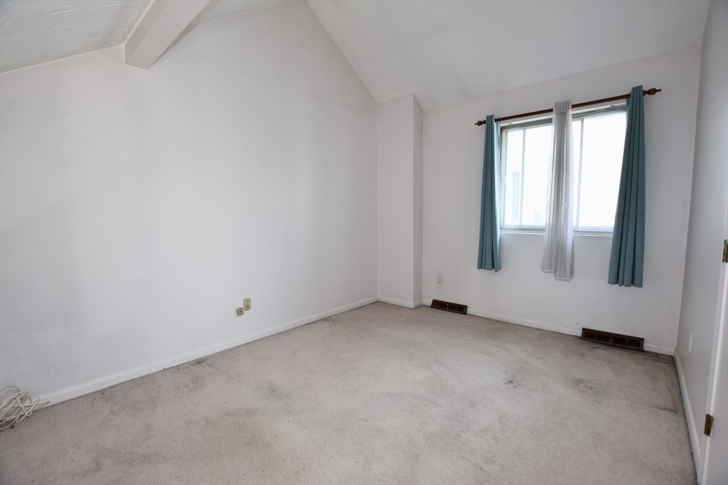 201 Lake St. # 32