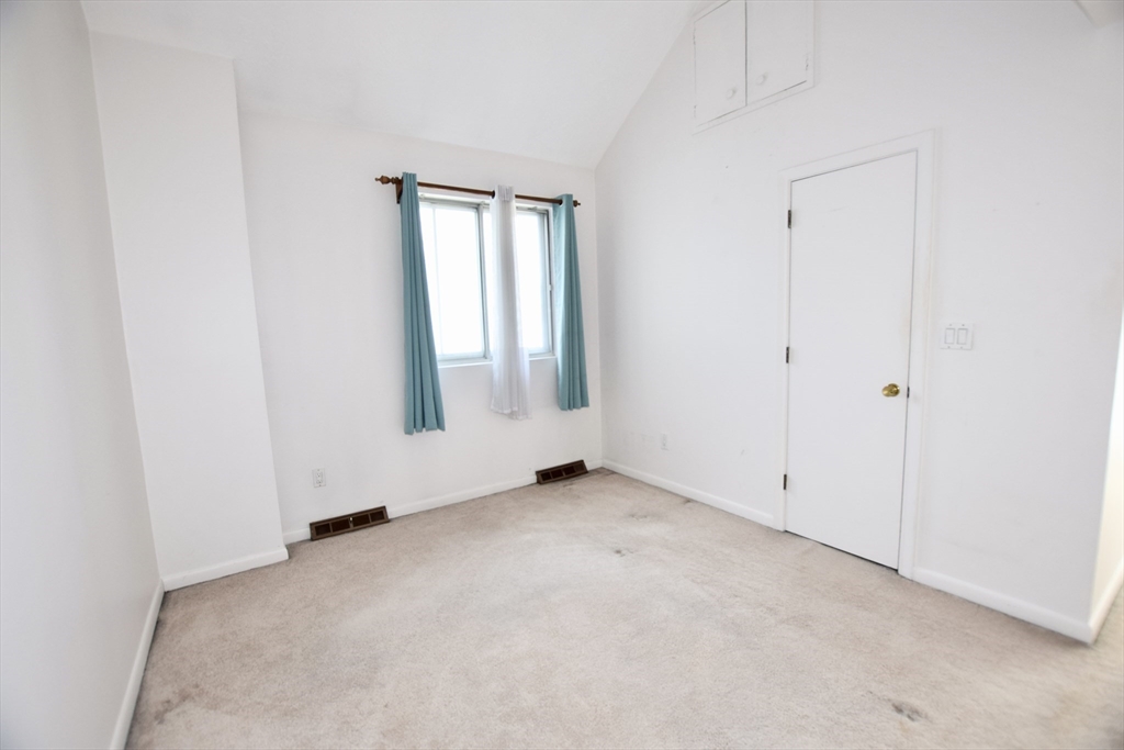 201 Lake St. # 32