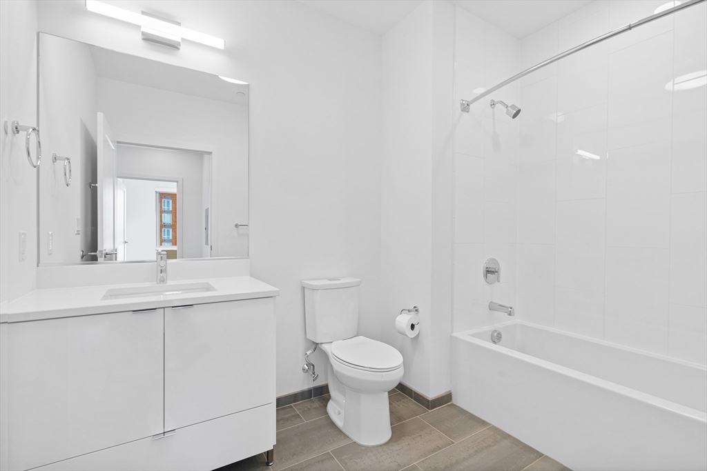 45 Lewis St # 416