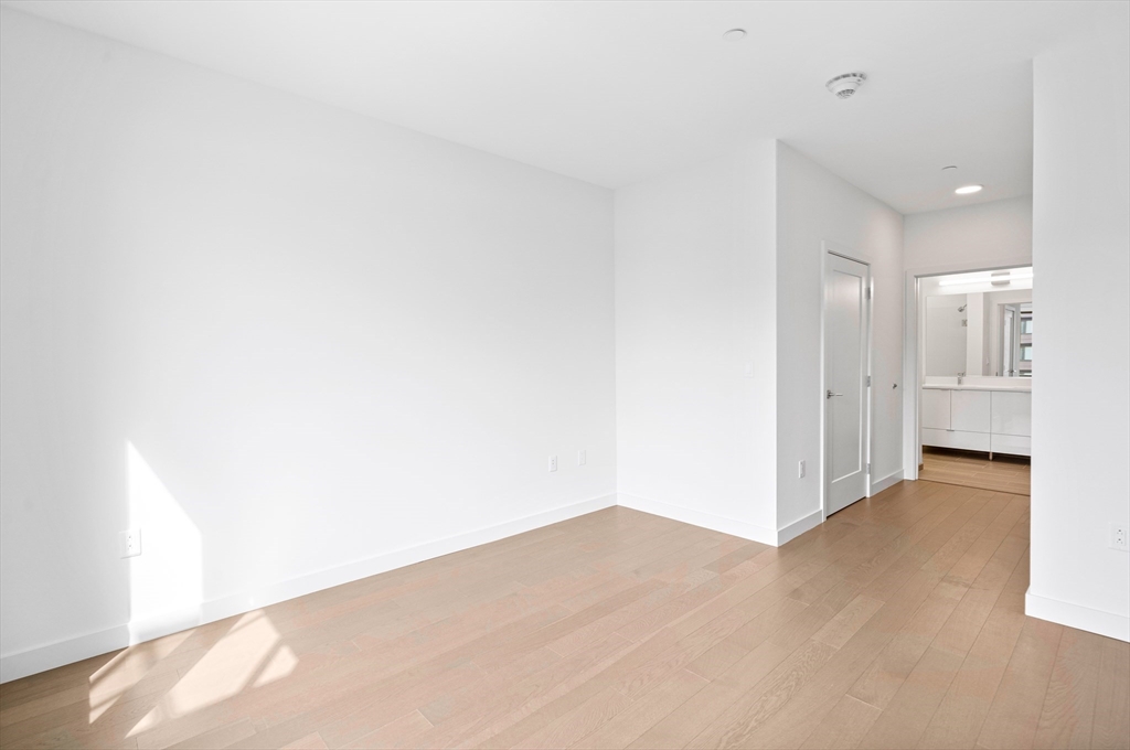 45 Lewis St # 416