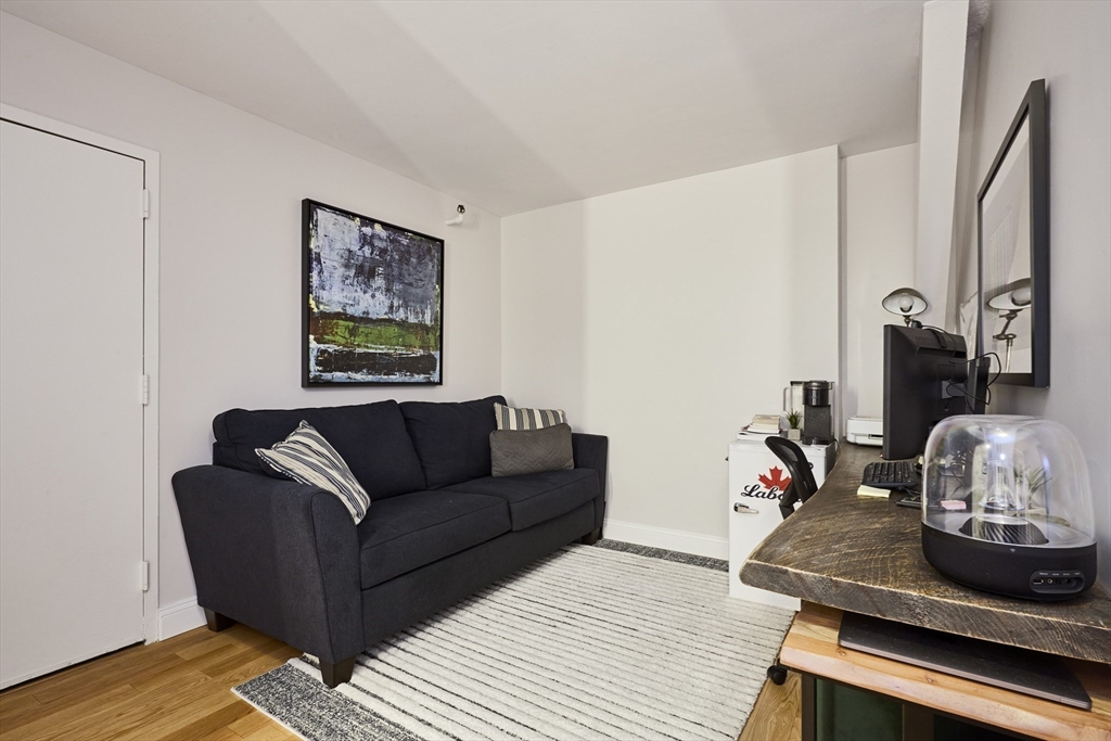 42 8th St # 1103