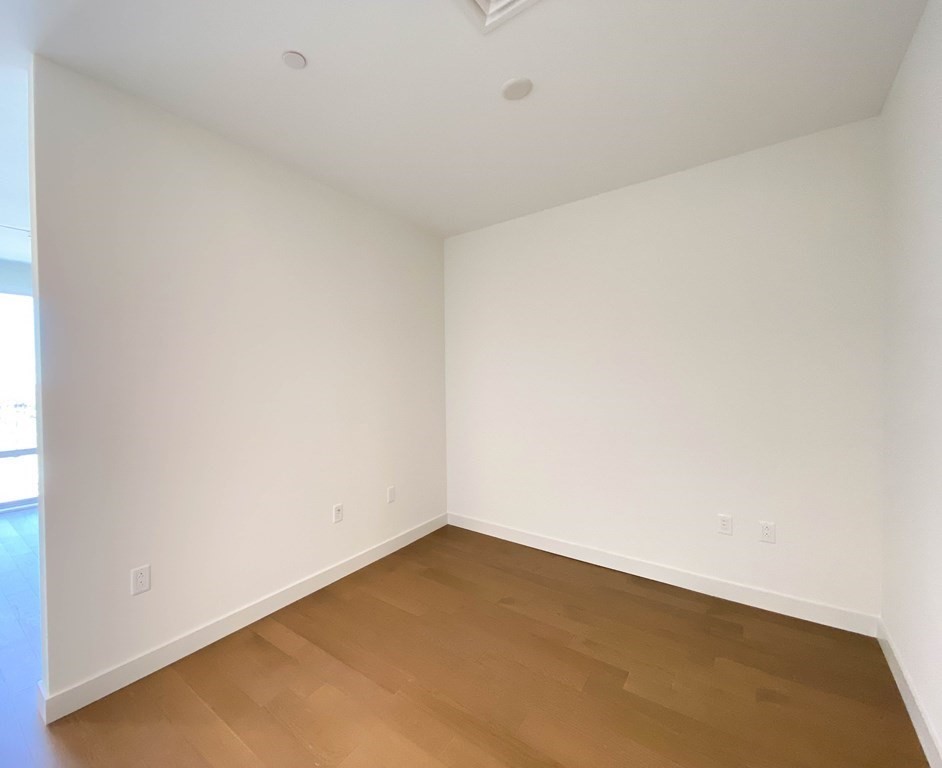 45 Lewis St # 508