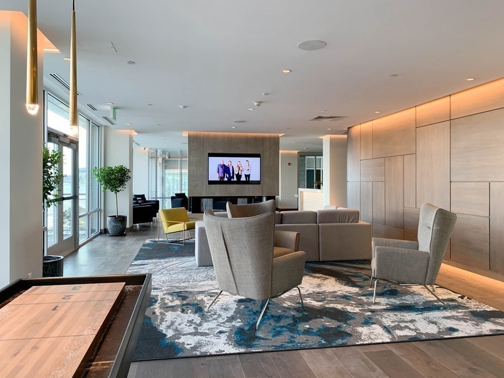 45 Lewis St # 508
