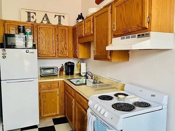 18 Cedar Street # 3