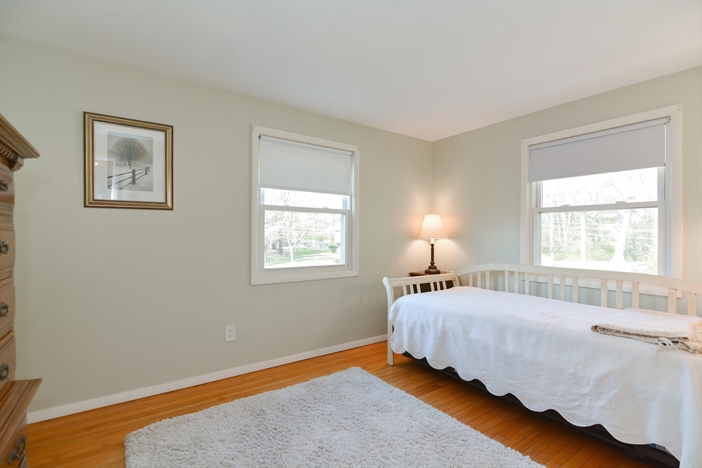 8 Catherine Dr