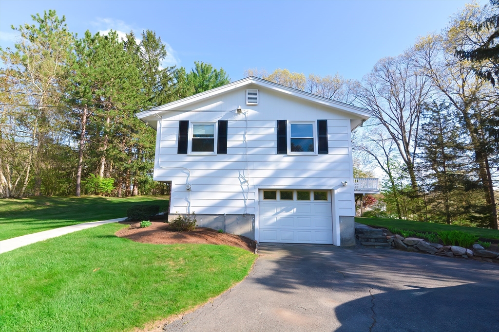 8 Catherine Dr