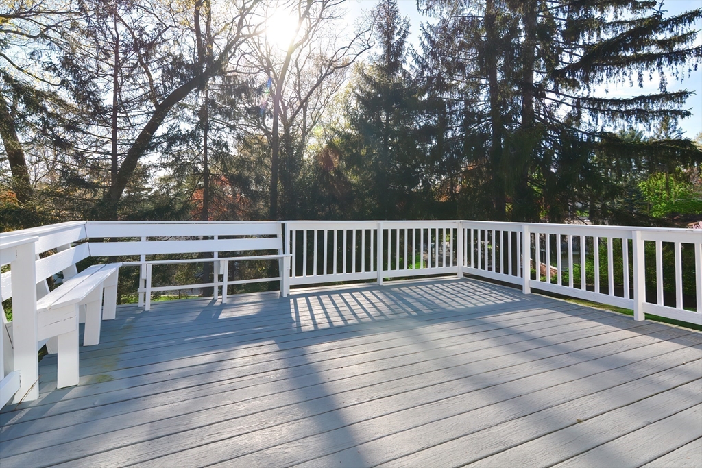 8 Catherine Dr