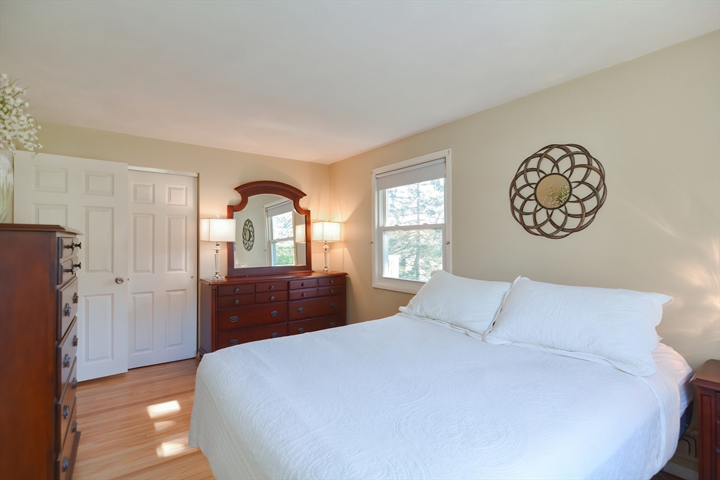 8 Catherine Dr