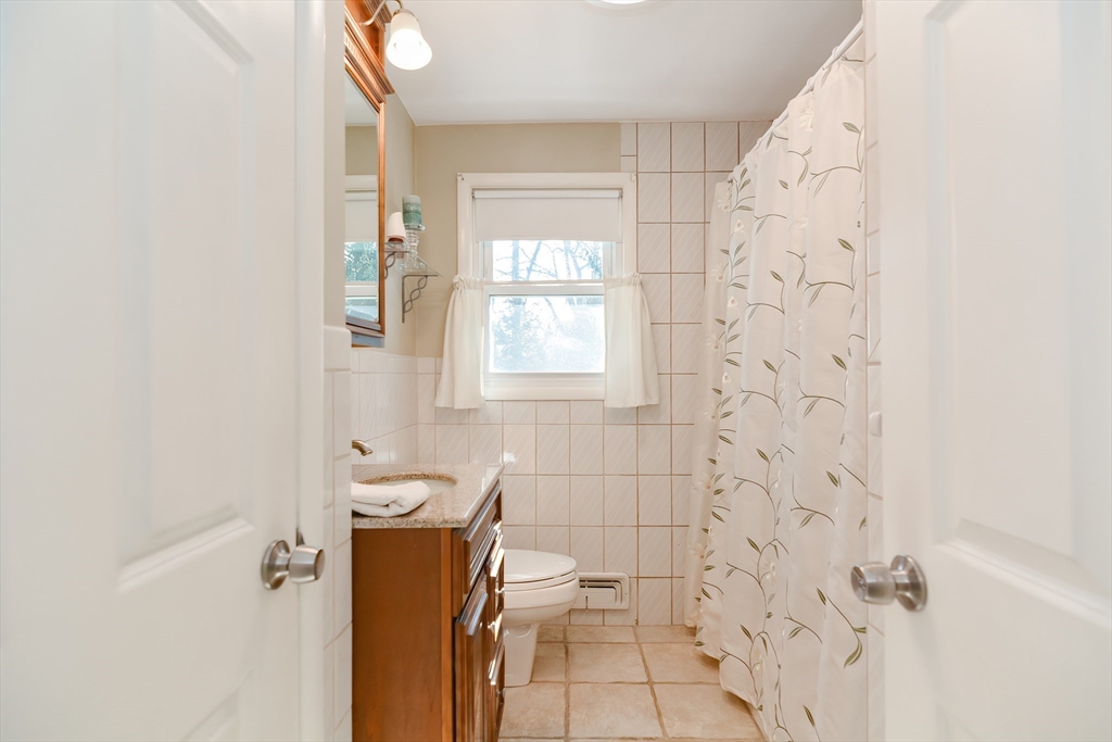 8 Catherine Dr