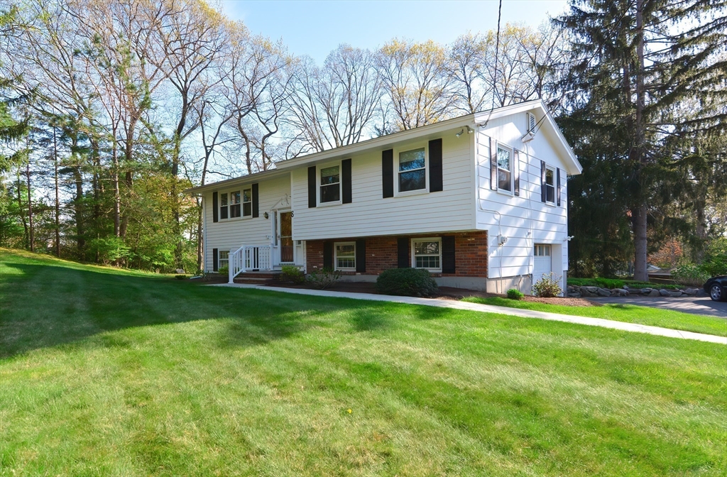 8 Catherine Dr