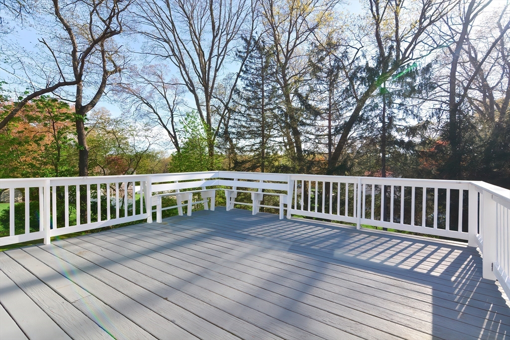 8 Catherine Dr