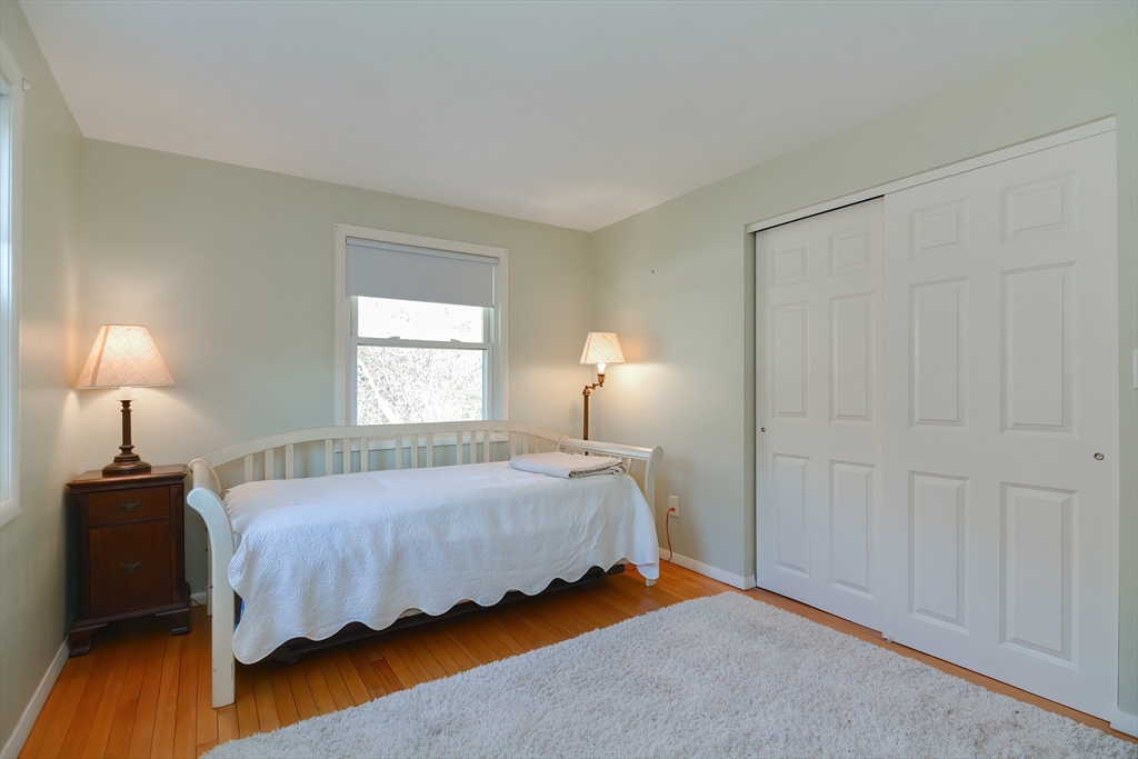 8 Catherine Dr