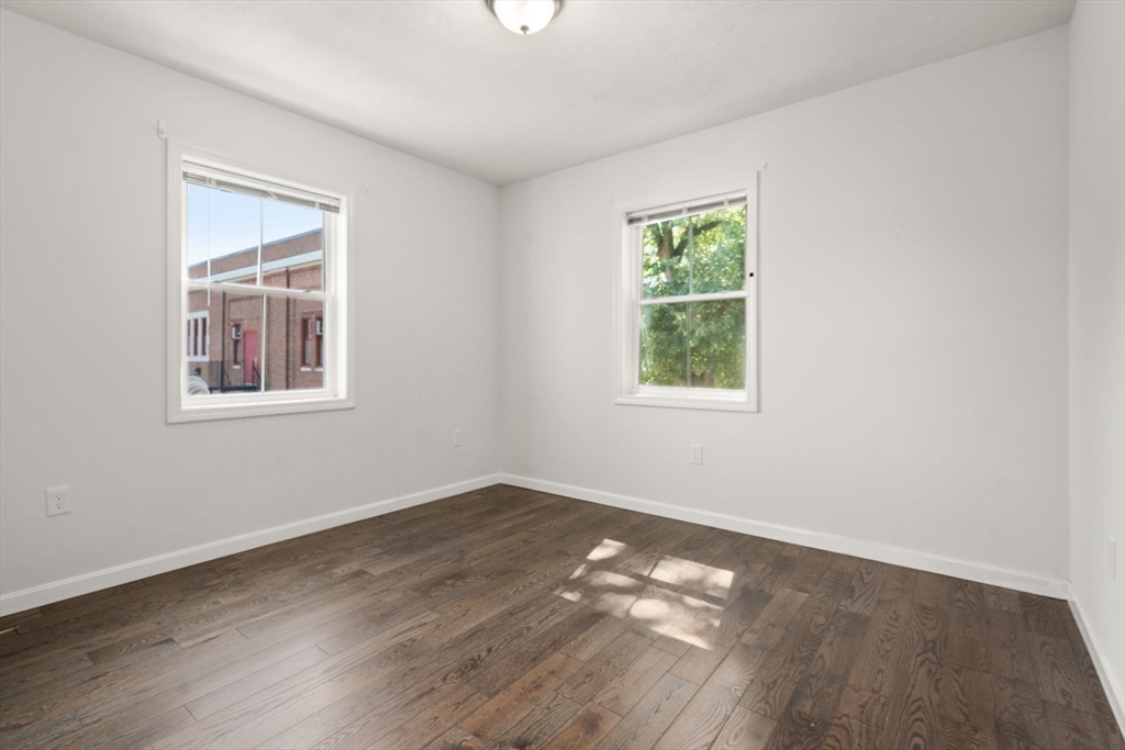 599 Broadway # 2R