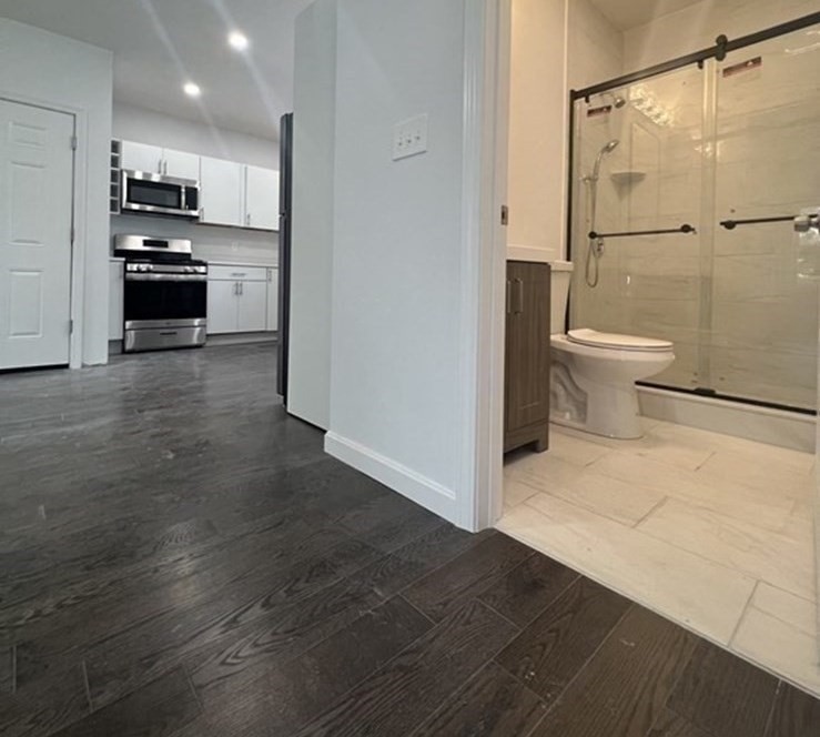 599 Broadway # 2R