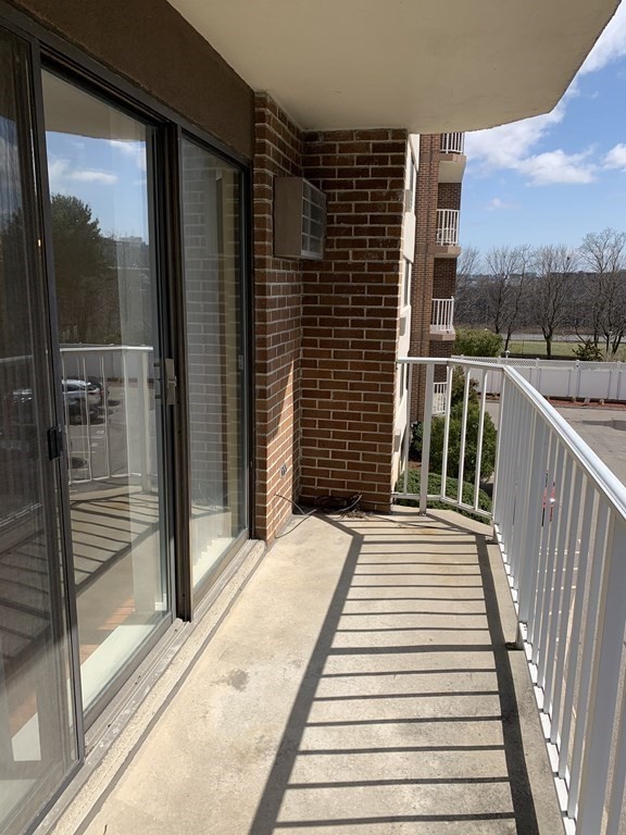 131 Coolidge Ave # 227