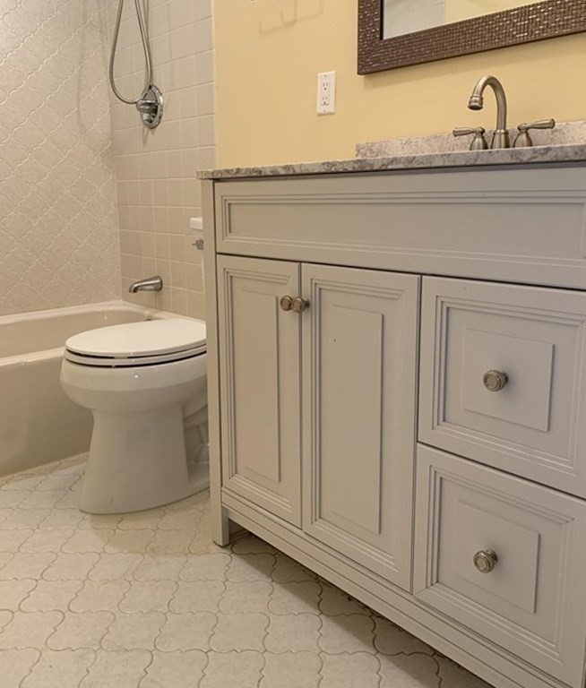 131 Coolidge Ave # 227