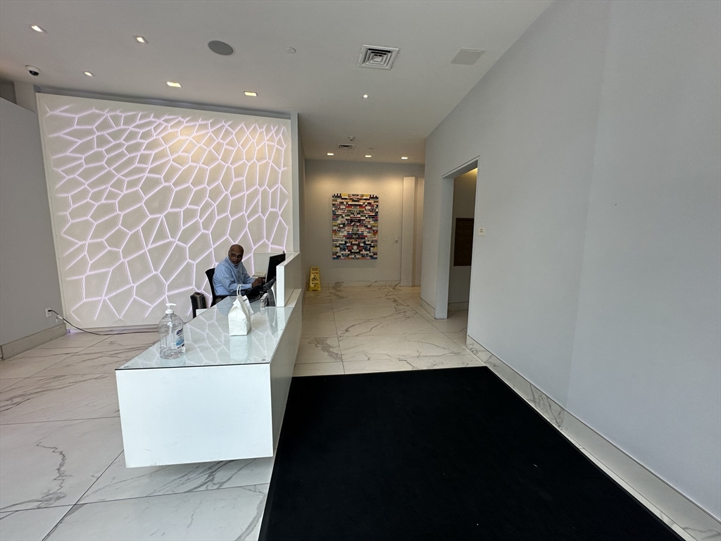 45 Province St # 1604