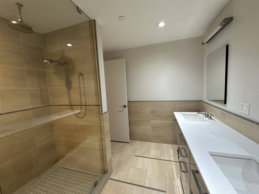 45 Province St # 1604