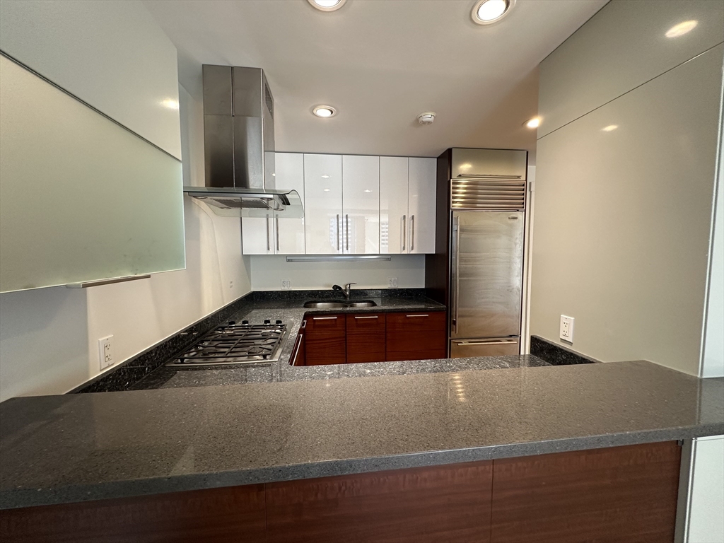 45 Province St # 1604