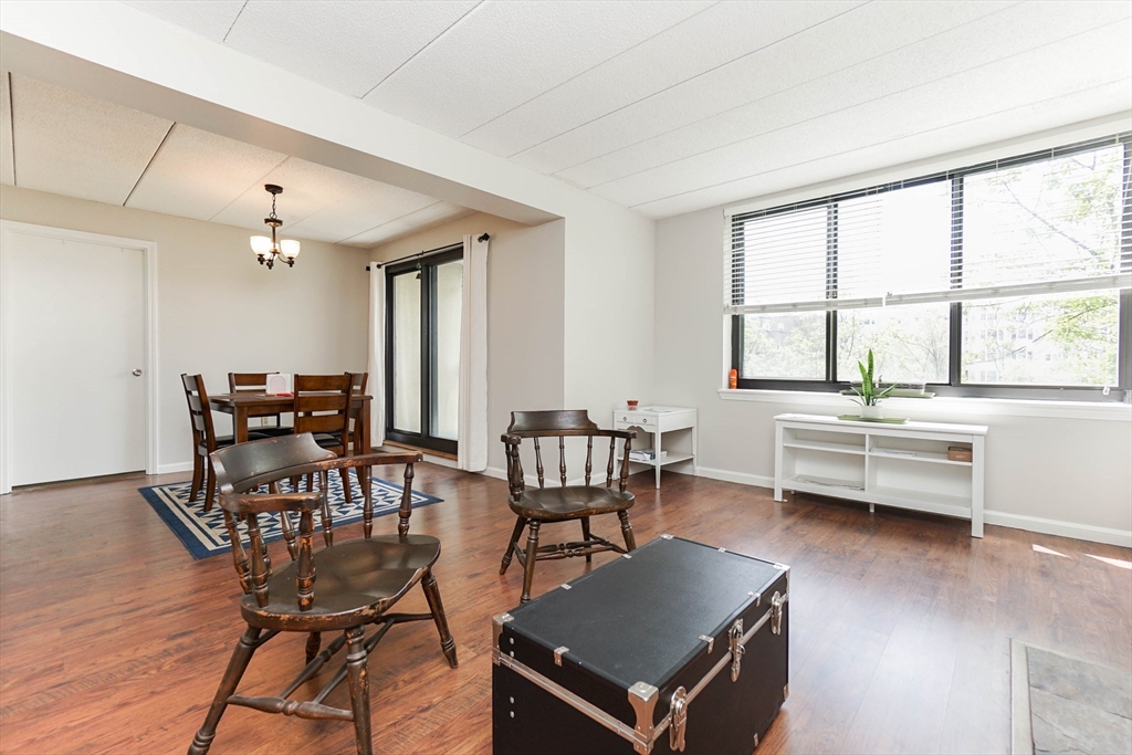 85 Brainerd Rd # 512