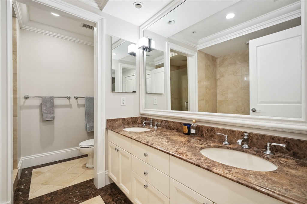 340 Commonwealth Ave # 1