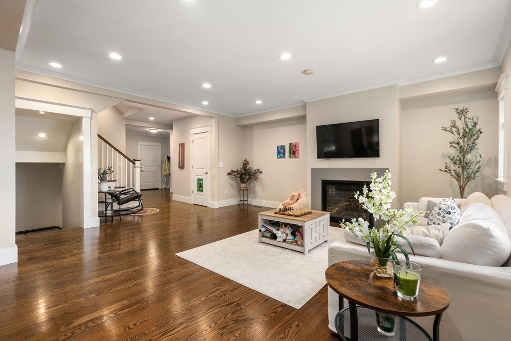 235 Walnut Street # 235