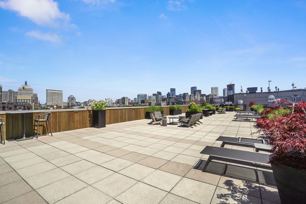 1313 Washington St # 205