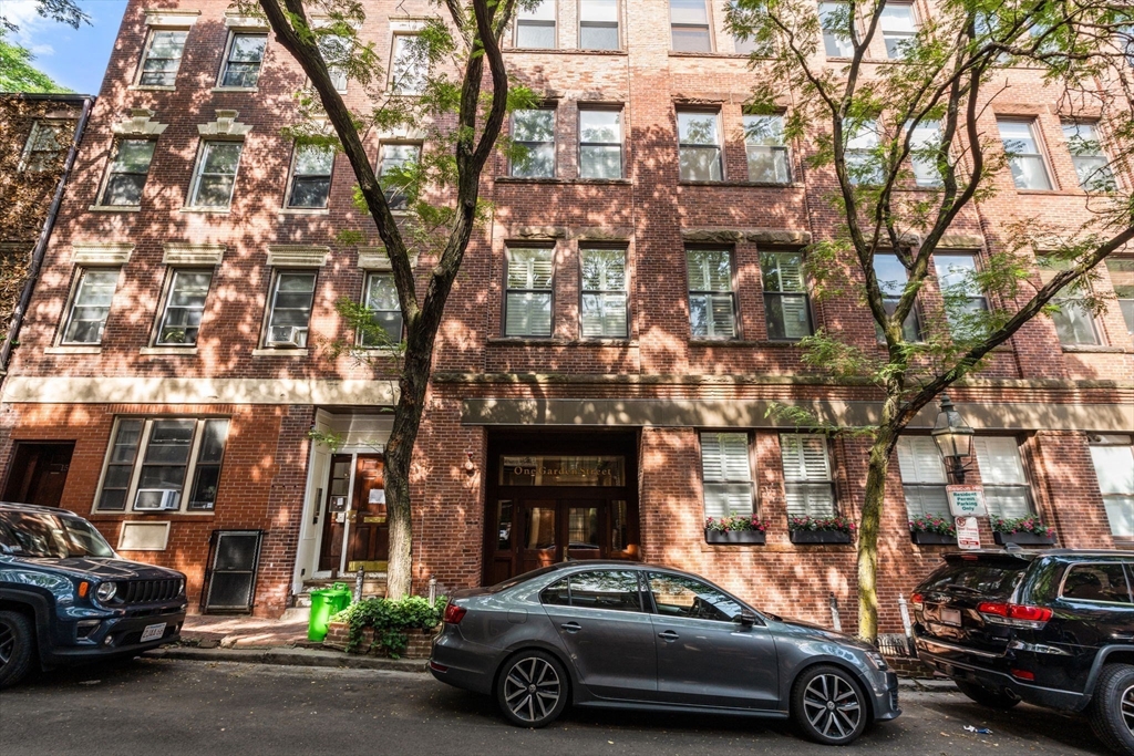 1 Garden St. # 2