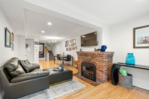 69 St. Botolph # 1