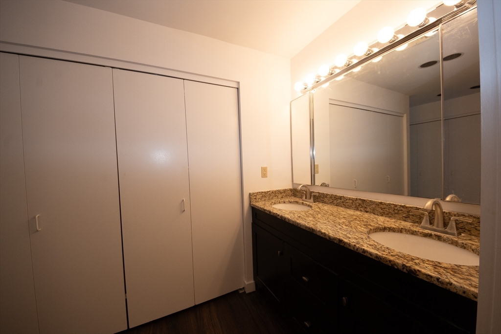 13 Shipway Place # 13