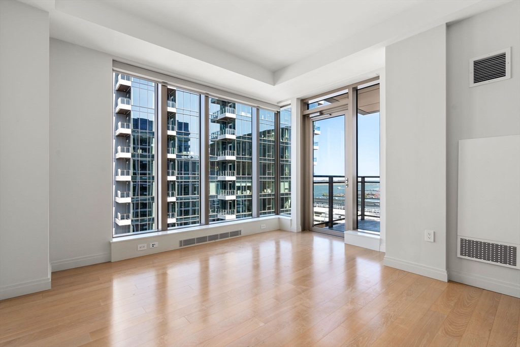 133 Seaport Blvd # 1816