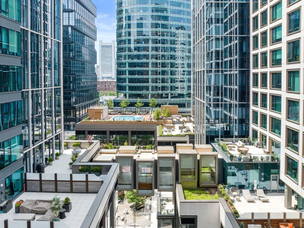 133 Seaport Blvd # 1816
