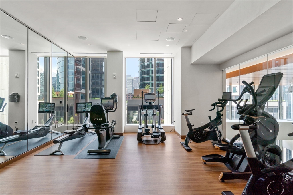 133 Seaport Blvd # 1816