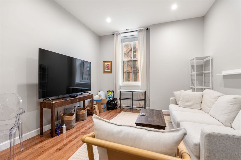 5 Appleton St. # 1C