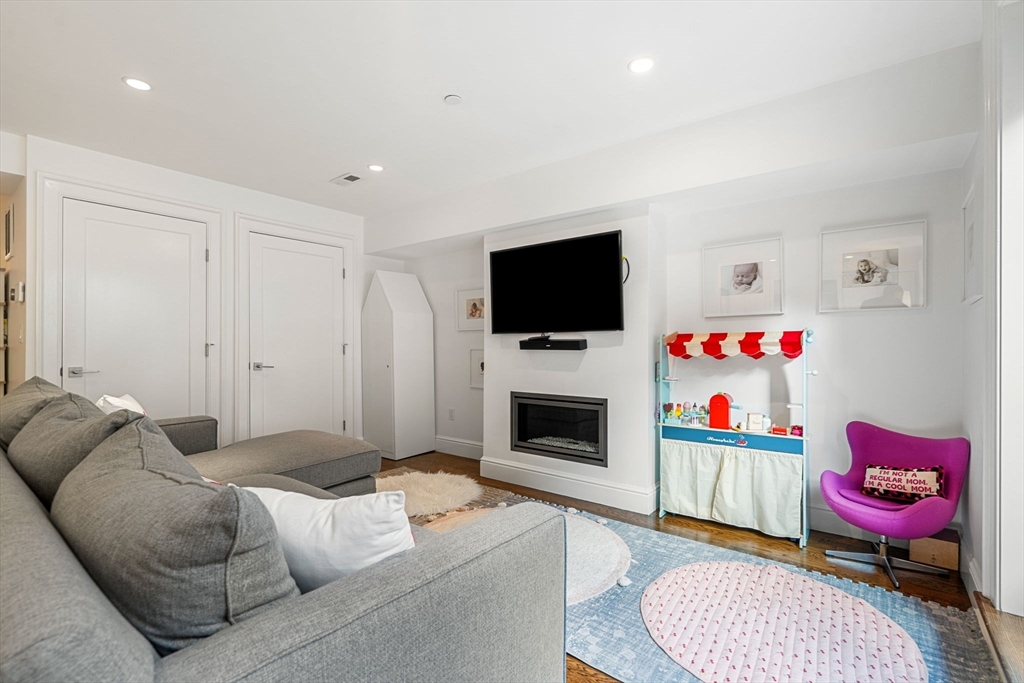 121 West Newton St. # 1