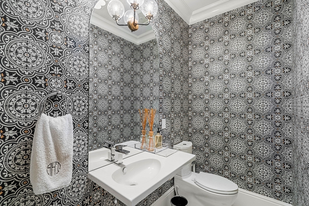 121 West Newton St. # 1