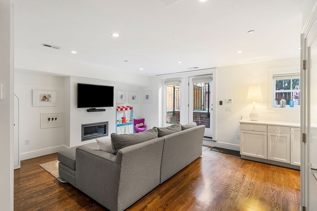 121 West Newton St. # 1