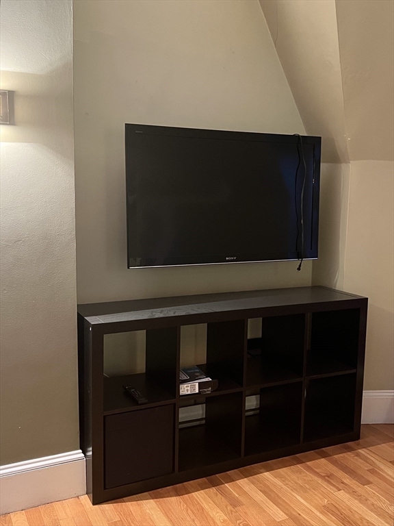 463 Commonwealth Ave # 7