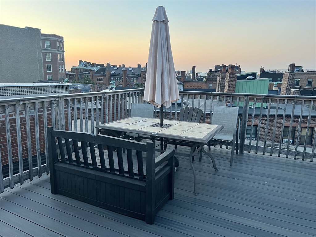 463 Commonwealth Ave # 7