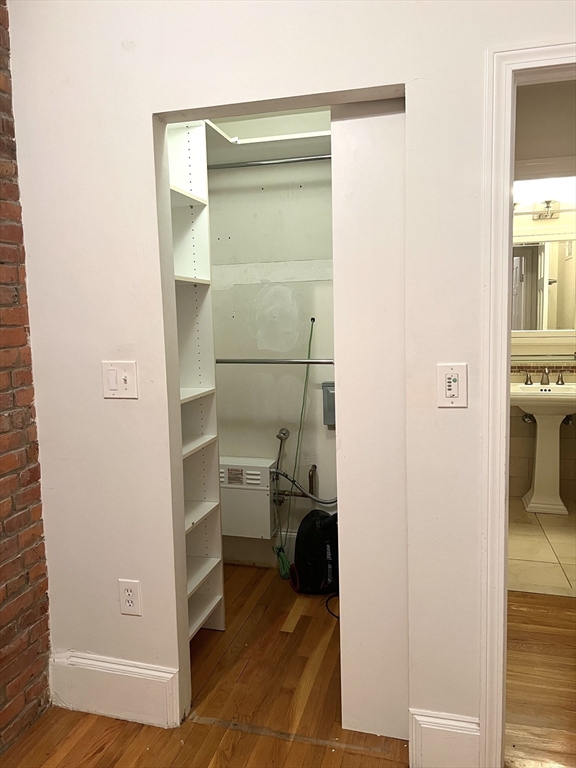 463 Commonwealth Ave # 7