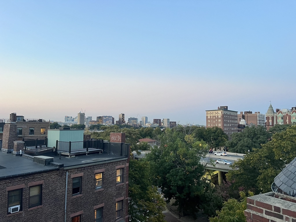 463 Commonwealth Ave # 7