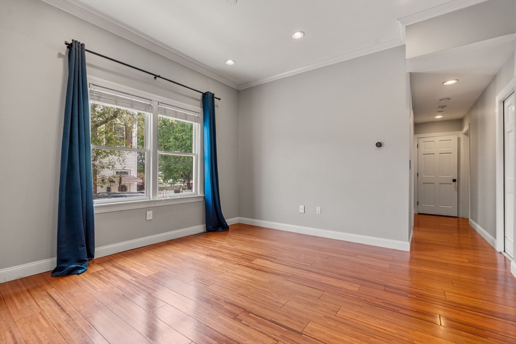 499 Sumner St. # 1 Unit: 1-1