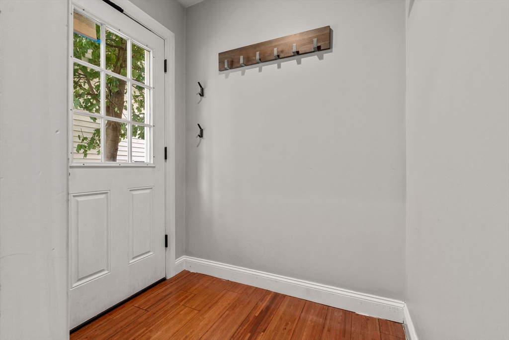 499 Sumner St. # 1 Unit: 1-1